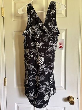 NWT Lands End Black and White Floral V-Neck Dress One-Piece Swimsuit